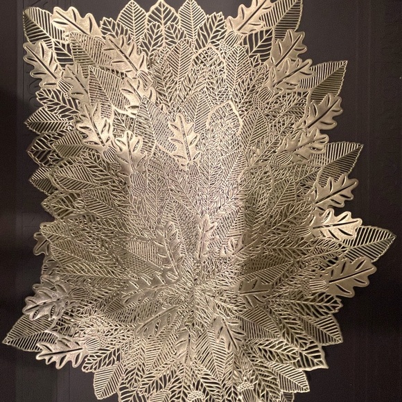 Placemats gold color pattern / Leafs w/Acorns Holiday Fall - Picture 2 of 3